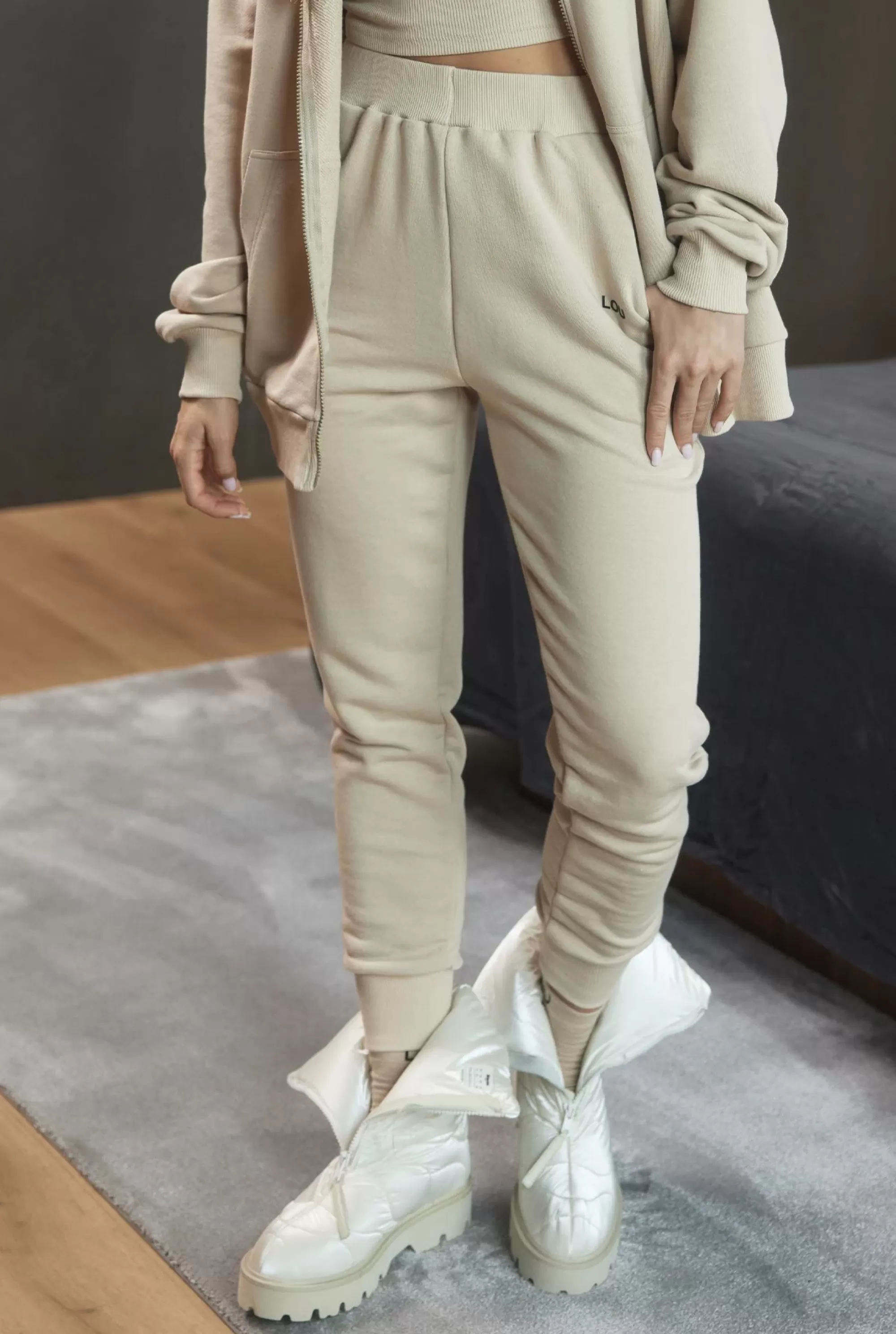 New Boston Beige - Beige Pants With Logo And Cuffs Women Tracksuits