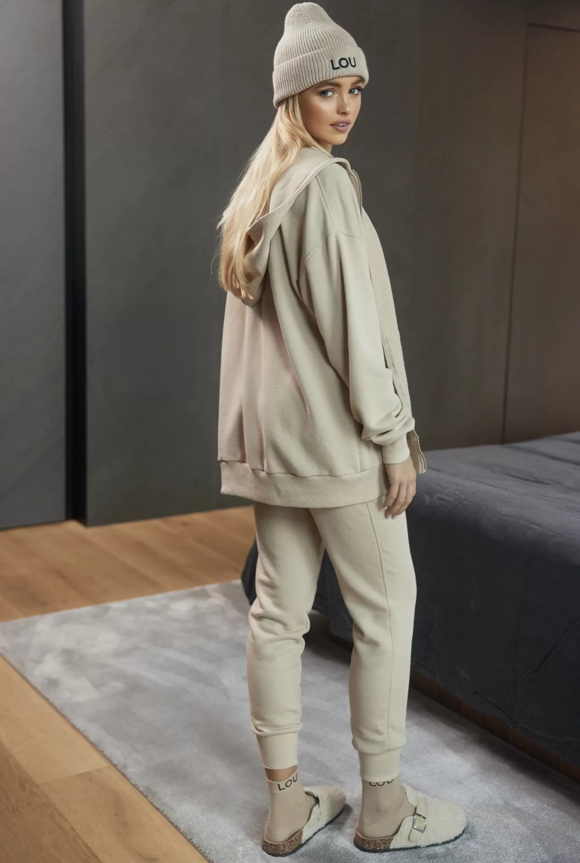 Outlet Boston Beige - Beige Unbuttoned Sweatshirt With Logo And Ribbed Cuffs Women Tracksuits