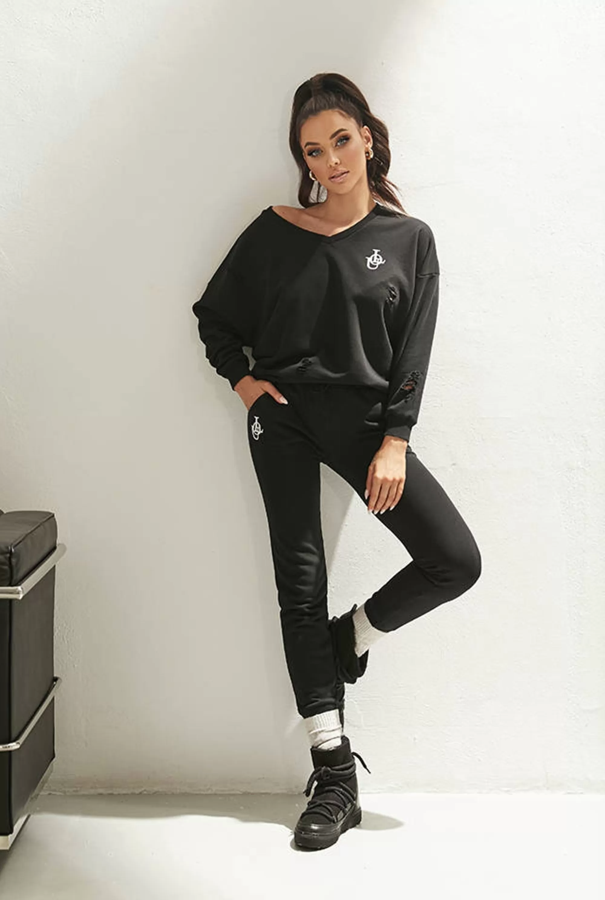 Cheap Tess - Logan Tracksuit With Neckline And Holes Women Tracksuits